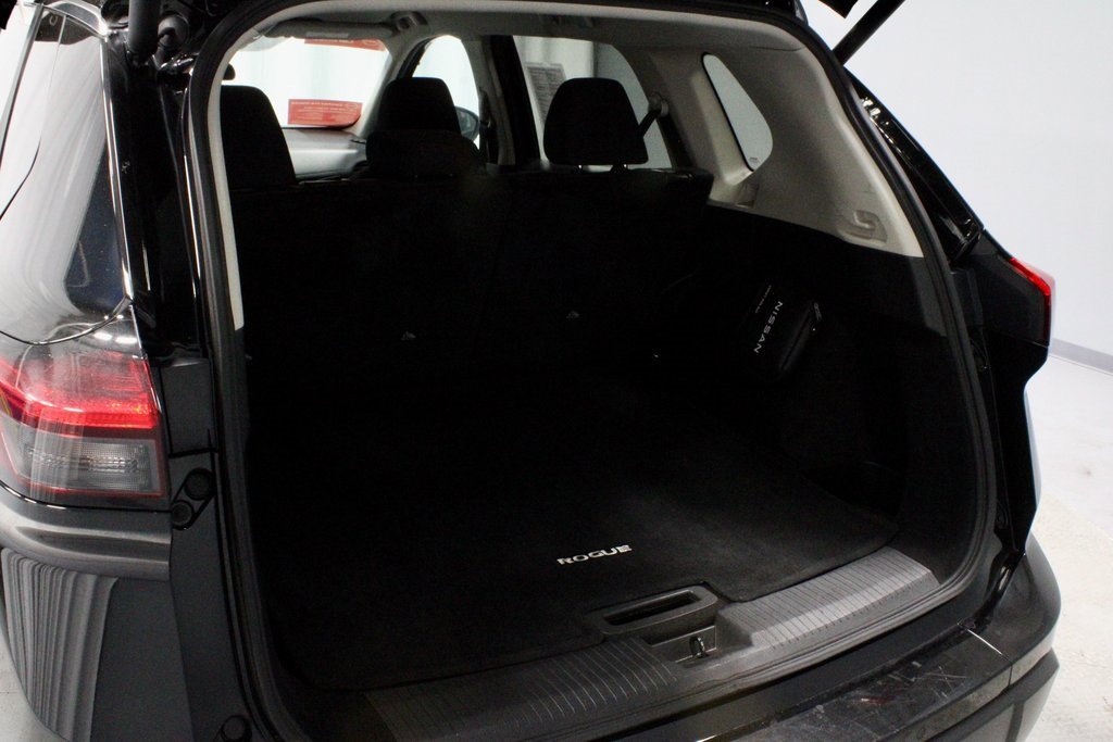 Certified 2024 Nissan Rogue SV image 15