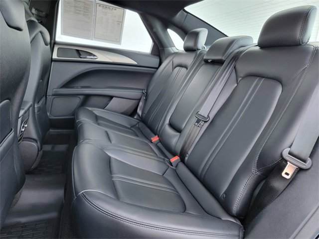 Used 2017 Lincoln MKZ Premiere image 21