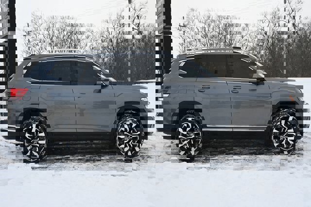 Used 2019 Volkswagen Atlas SEL Premium image 4