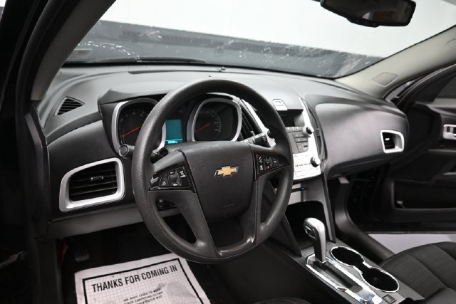 Used 2015 Chevrolet Equinox LS FWD image 13