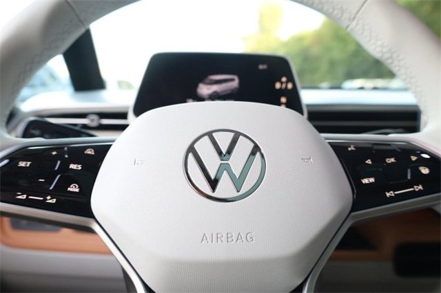 New 2025 Volkswagen ID. Buzz Pro S Plus image 14