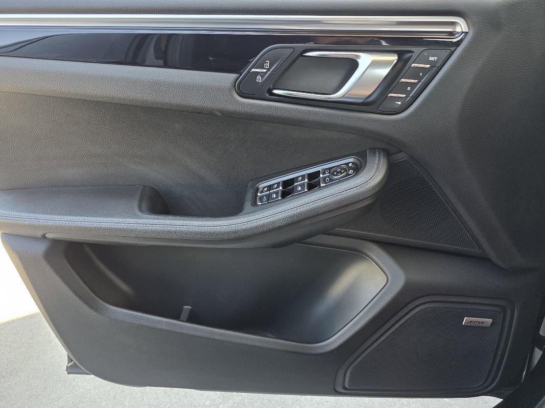 Used 2019 Porsche Macan image 18