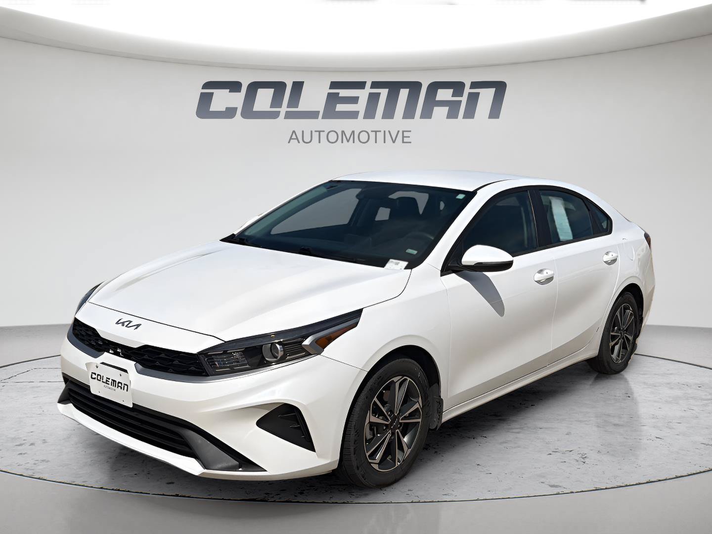 Used 2024 Kia Forte LXS w/ LXS Technology Package FWD image 1