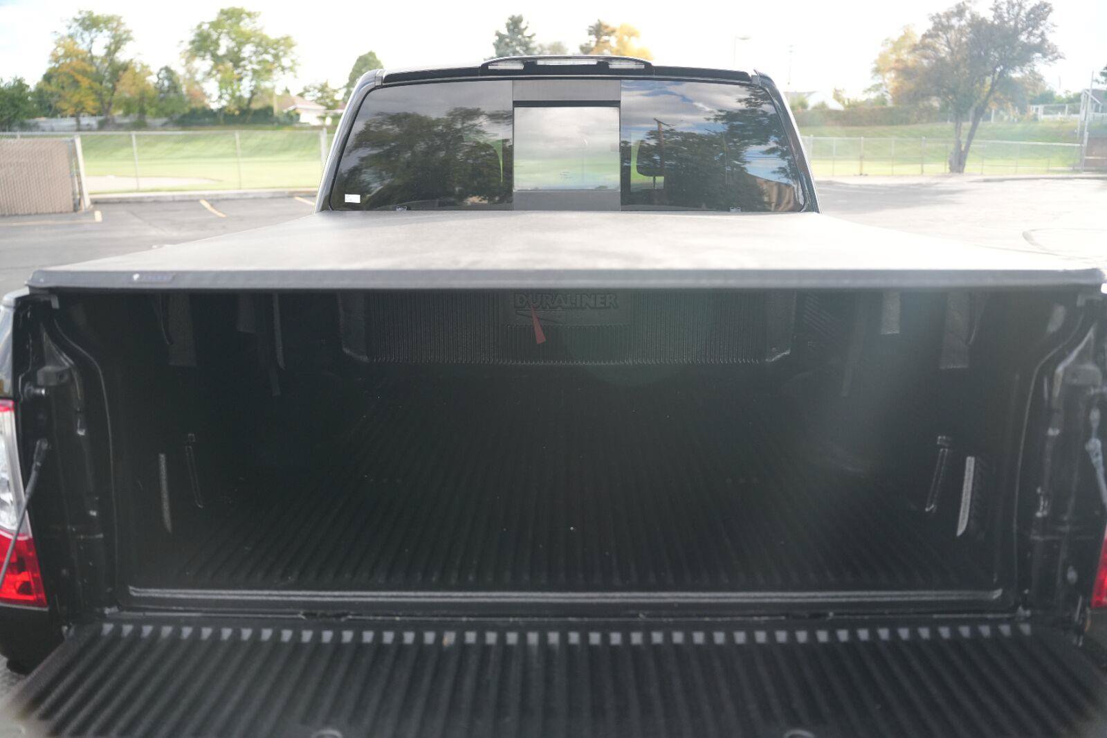 Used 2018 Nissan Titan SV AWD/4WD image 20