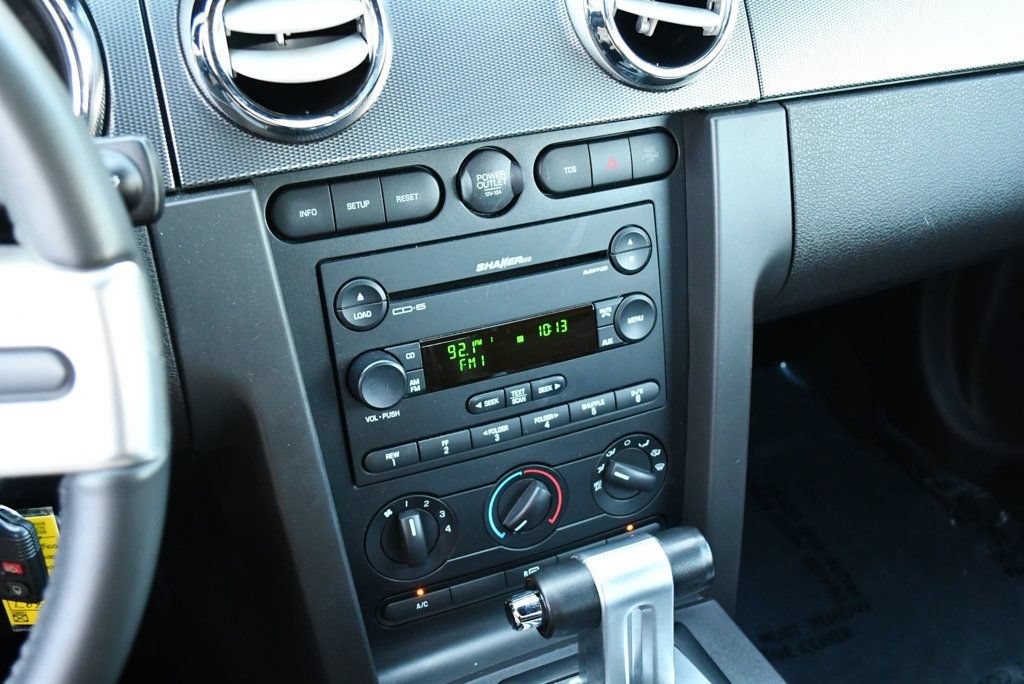 Used 2007 Ford Mustang GT RWD image 13
