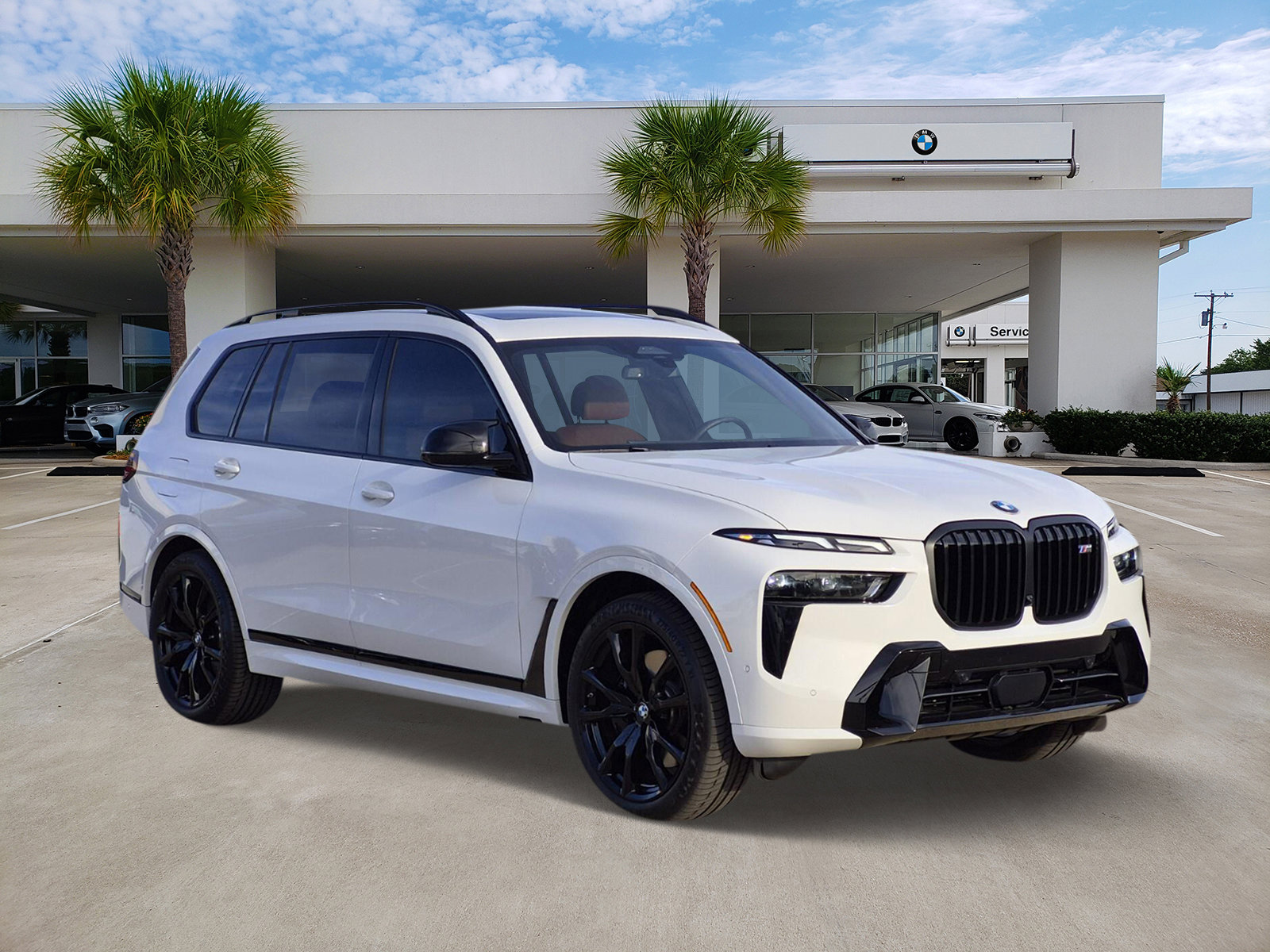 Certified 2025 BMW X7 M60i w/ Climate Comfort Package image 3