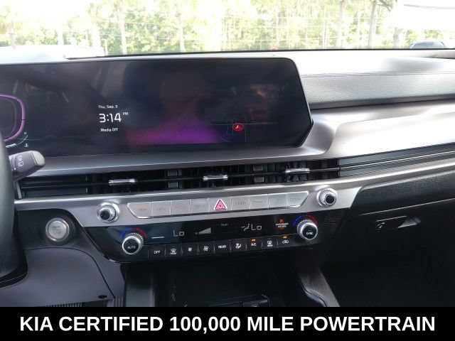Certified 2024 Kia Telluride LX FWD image 12