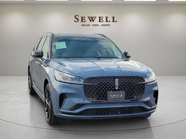 Used 2025 Lincoln Aviator Reserve w/ Luxury Package RWD image 7