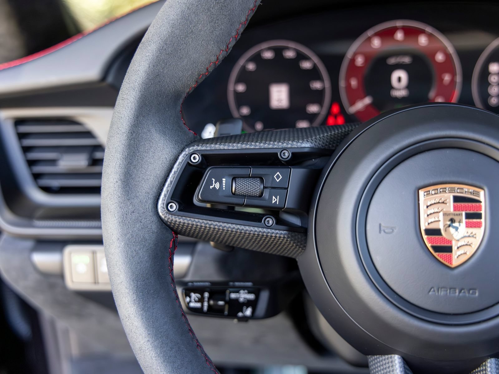 Certified 2026 Porsche 911 Carrera GTS RWD image 37