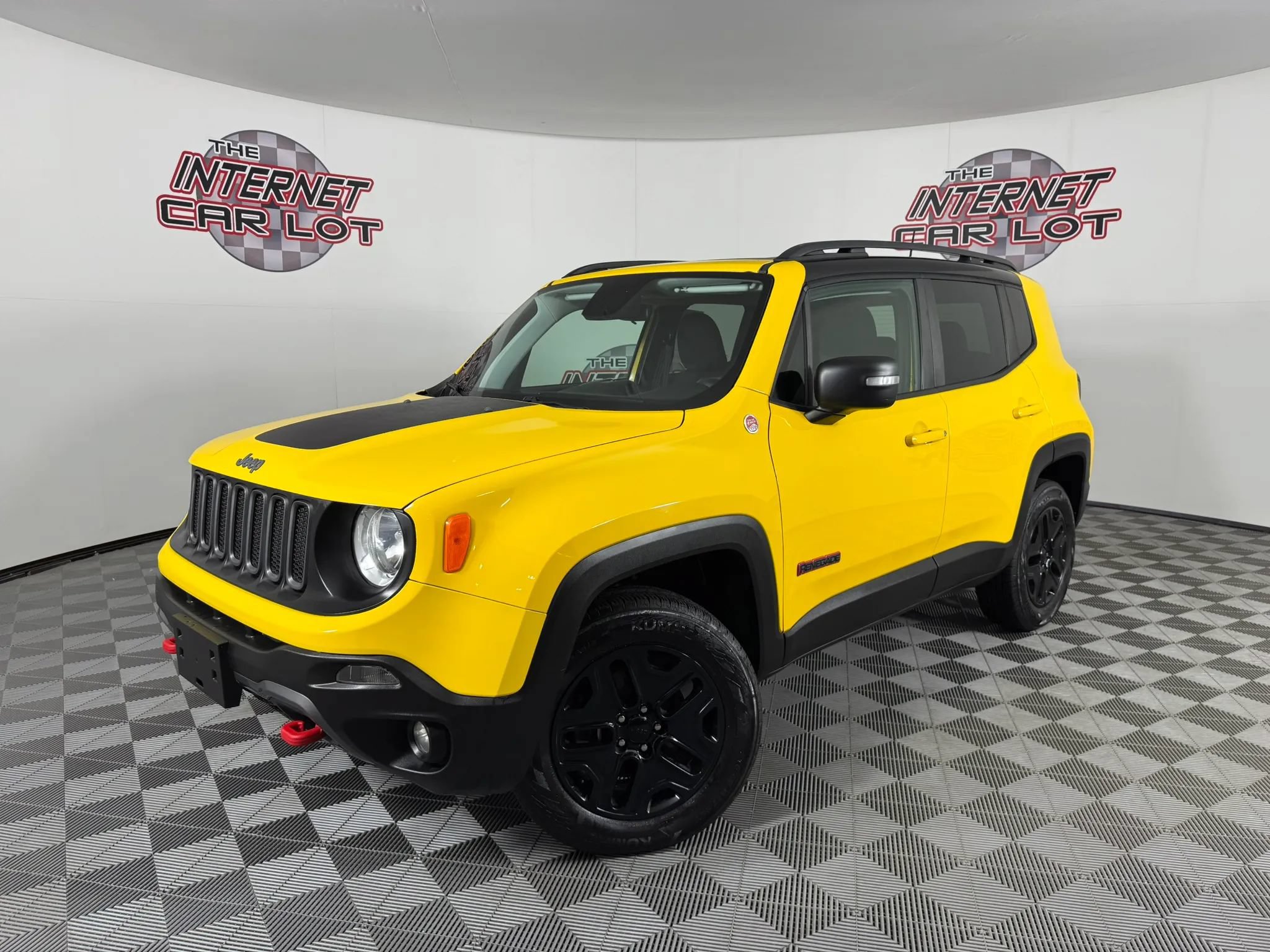 Used 2018 Jeep Renegade Trailhawk w/ UConnect 8.4 Nav Group AWD/4WD image 1
