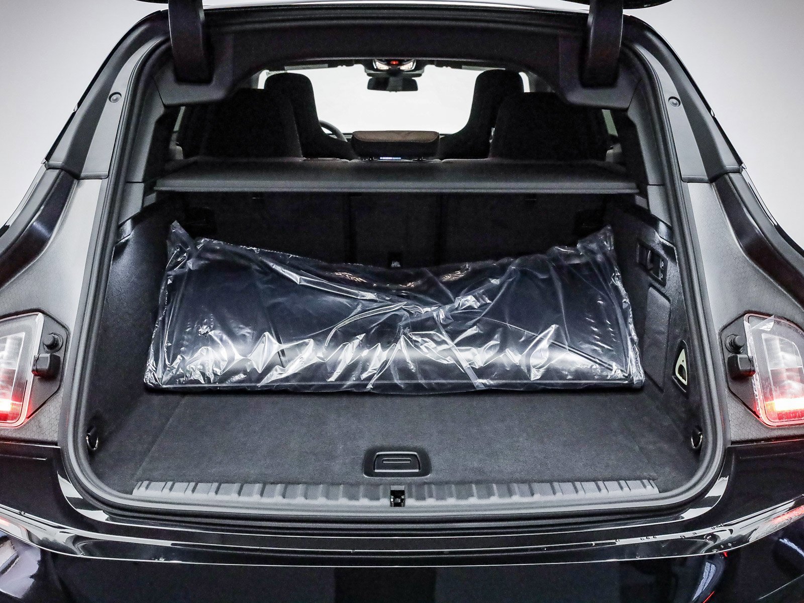 New 2026 BMW iX xDrive45 w/ M Sport Package image 27