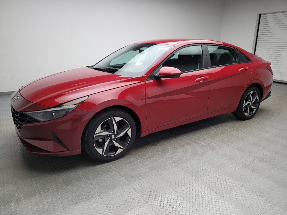 Used 2023 Hyundai Elantra SEL w/ Convenience Package FWD image 2