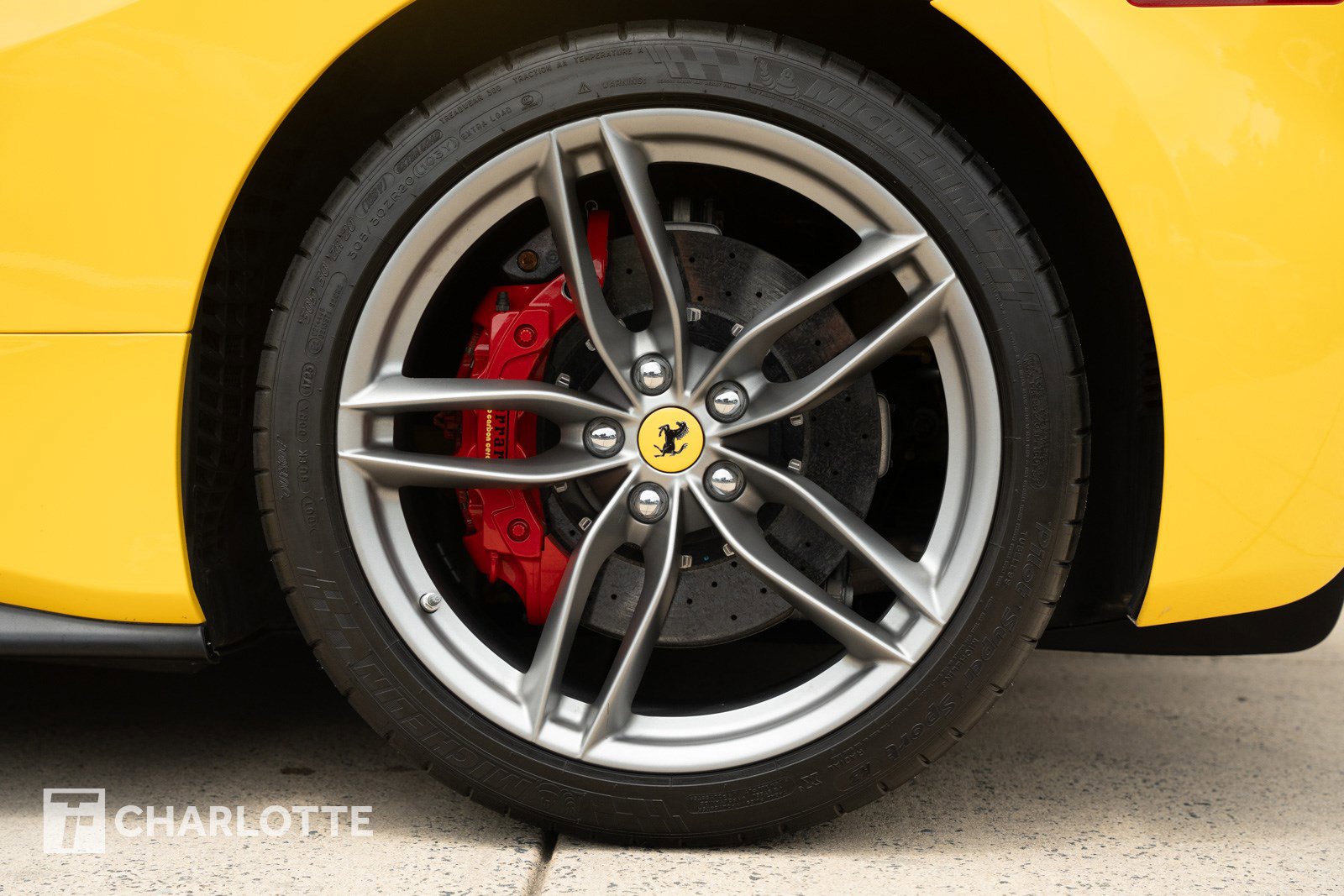 Used 2017 Ferrari 488 Spider image 12