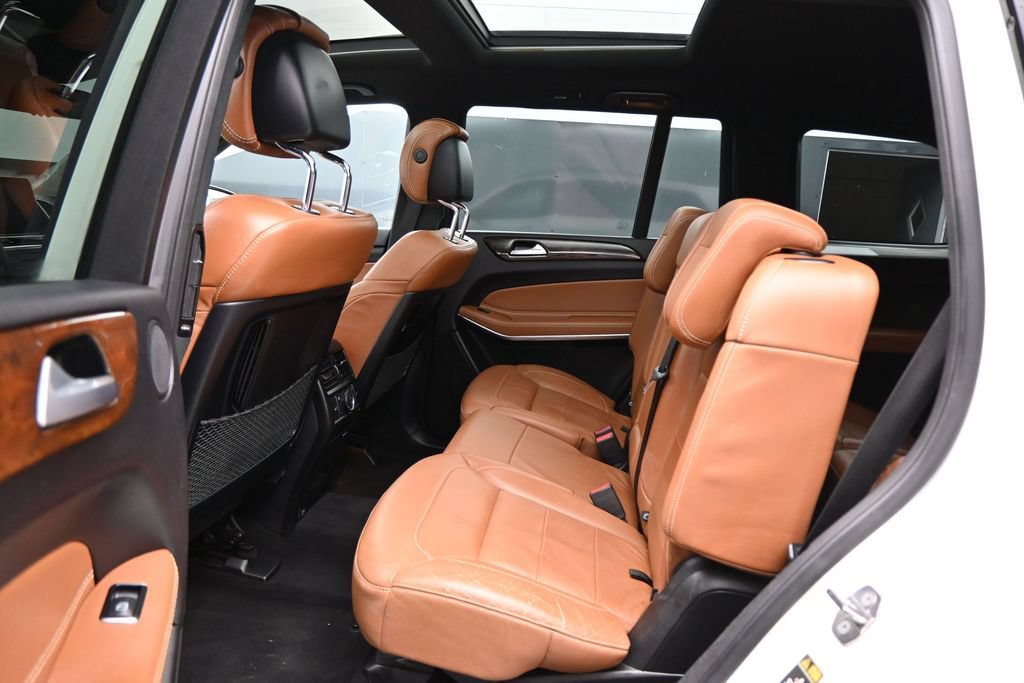 Used 2018 Mercedes-Benz GLS 550 4MATIC image 27