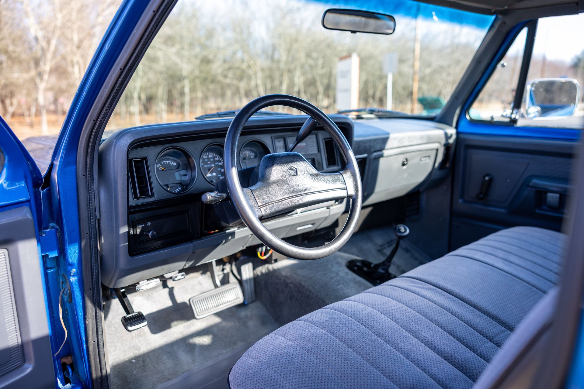 Used 1992 Dodge D/W Truck 250 image 31