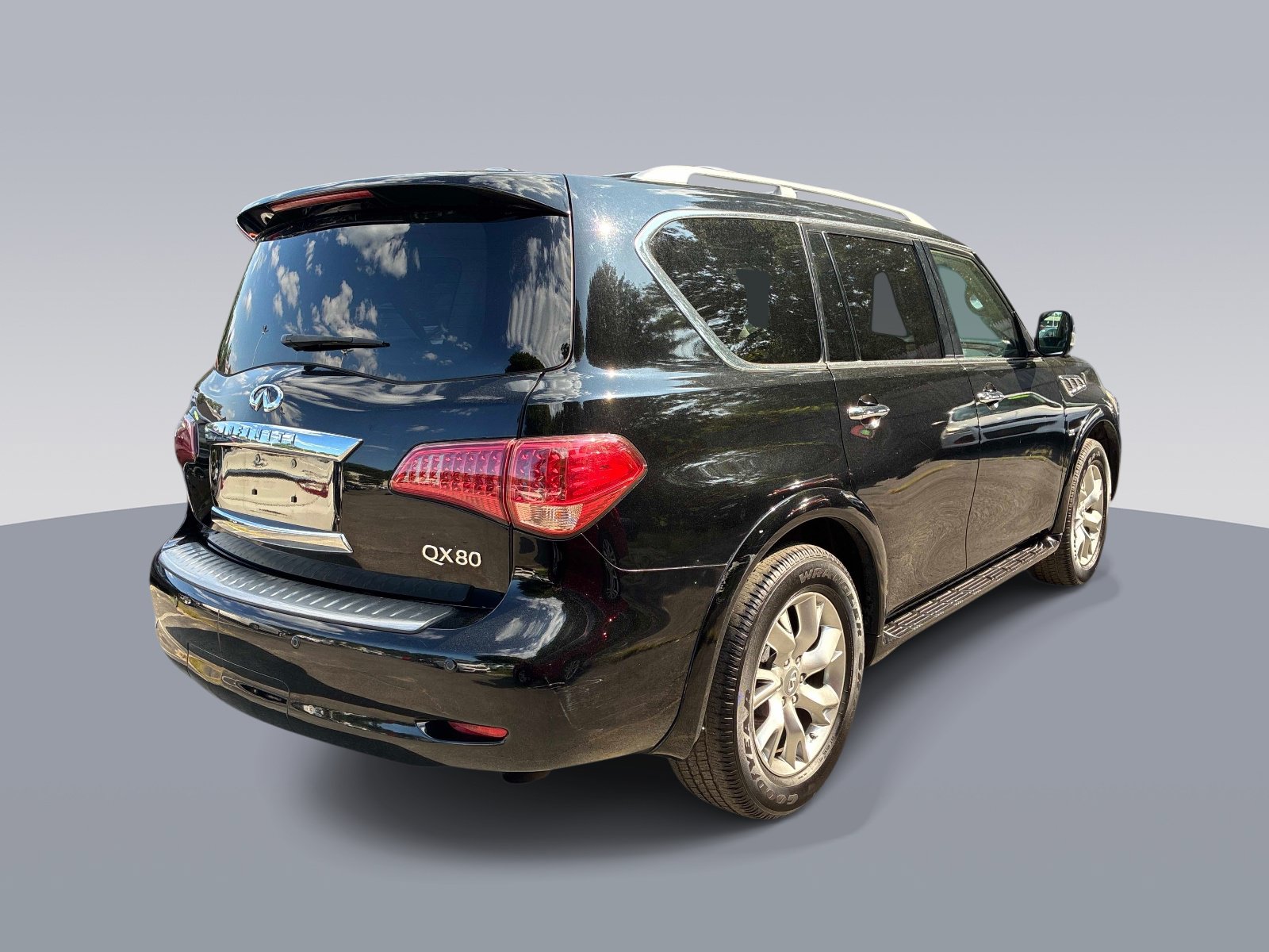 Used 2014 INFINITI QX80 4WD w/ Theater Package image 7