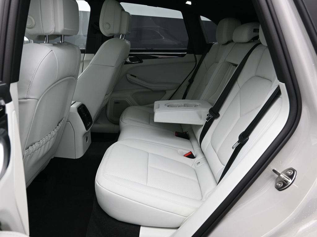 New 2026 Porsche Macan S AWD/4WD image 17