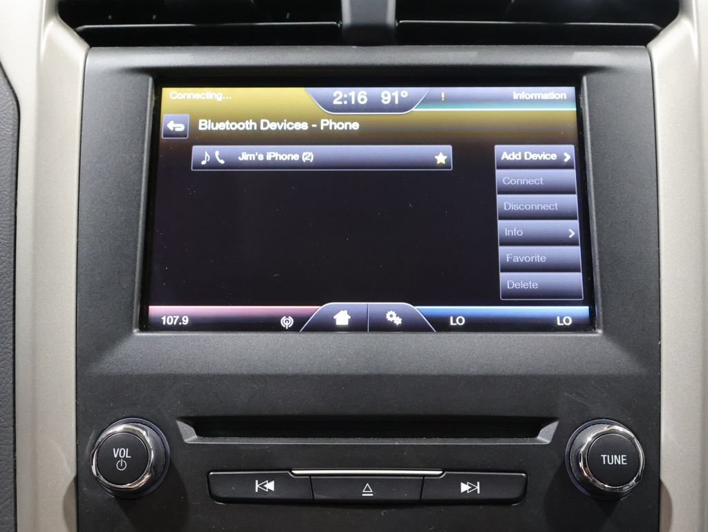 Used 2016 Ford Fusion SE w/ Equipment Group 202A FWD image 29