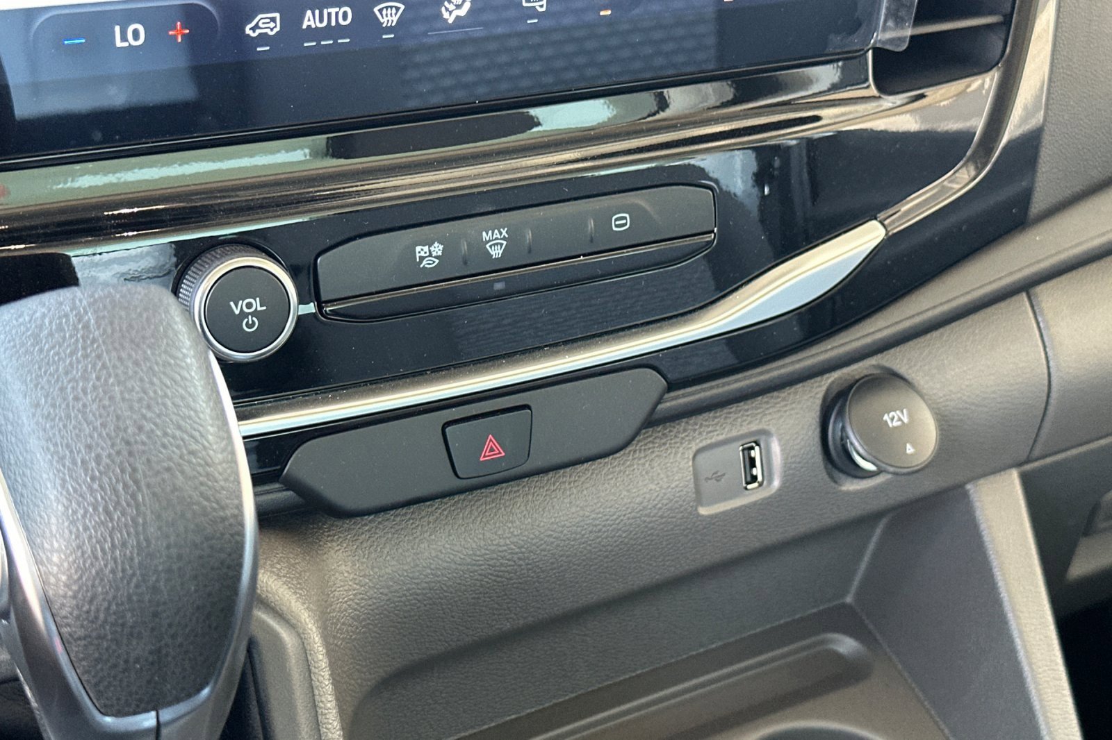 New 2024 Ford Transit 350 w/ Interior Upgrade Package image 20