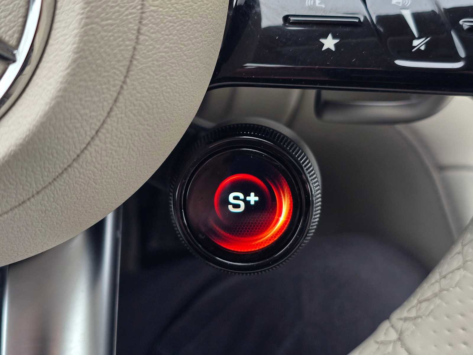 Used 2024 Mercedes-Benz AMG GT 43 image 35