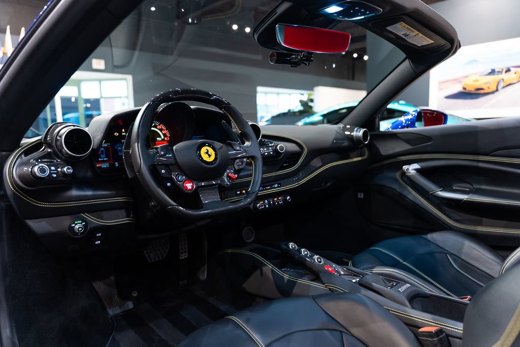 Certified 2021 Ferrari F8 Tributo RWD image 32