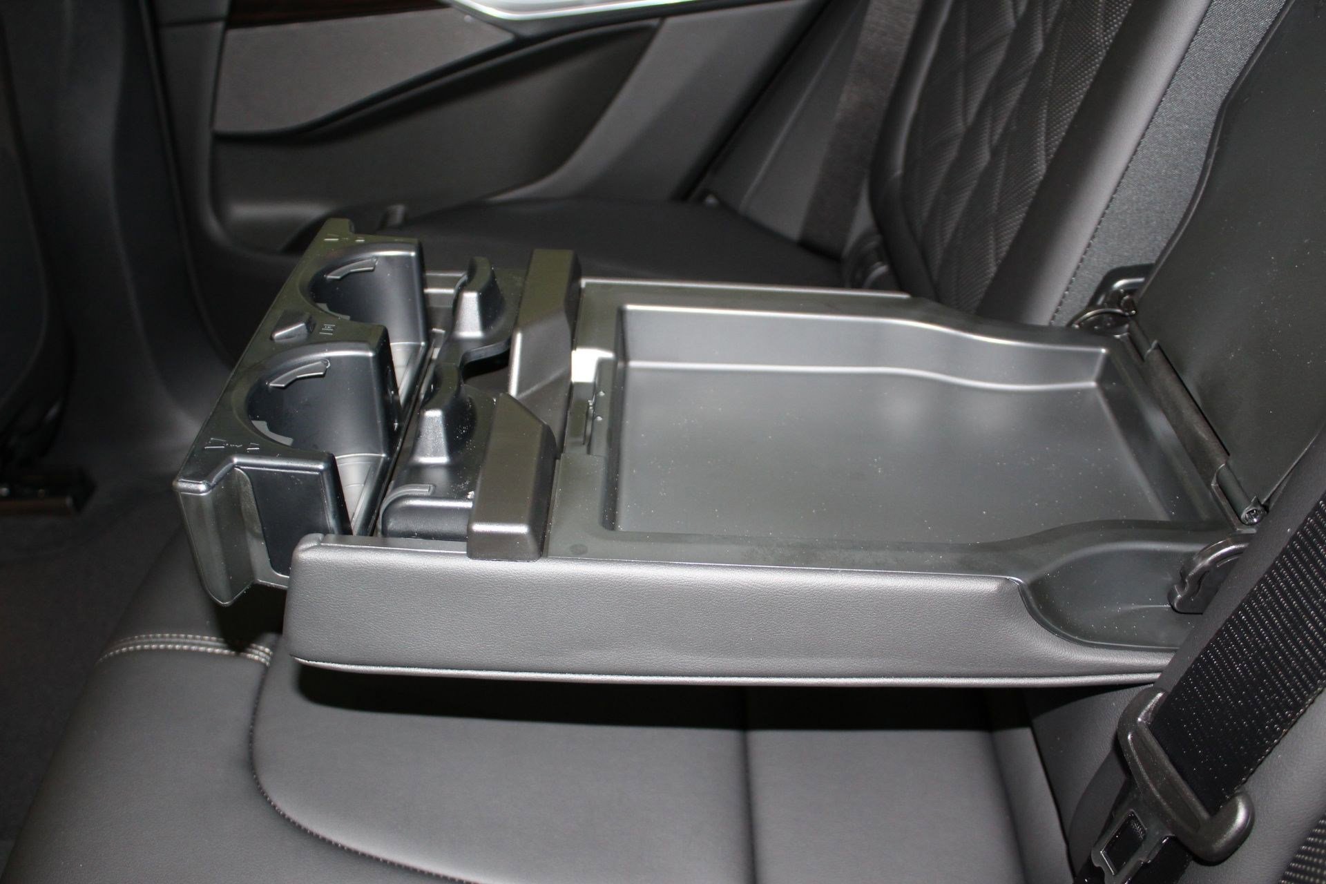 New 2026 BMW X5 xDrive40i w/ M Sport Package AWD/4WD image 22