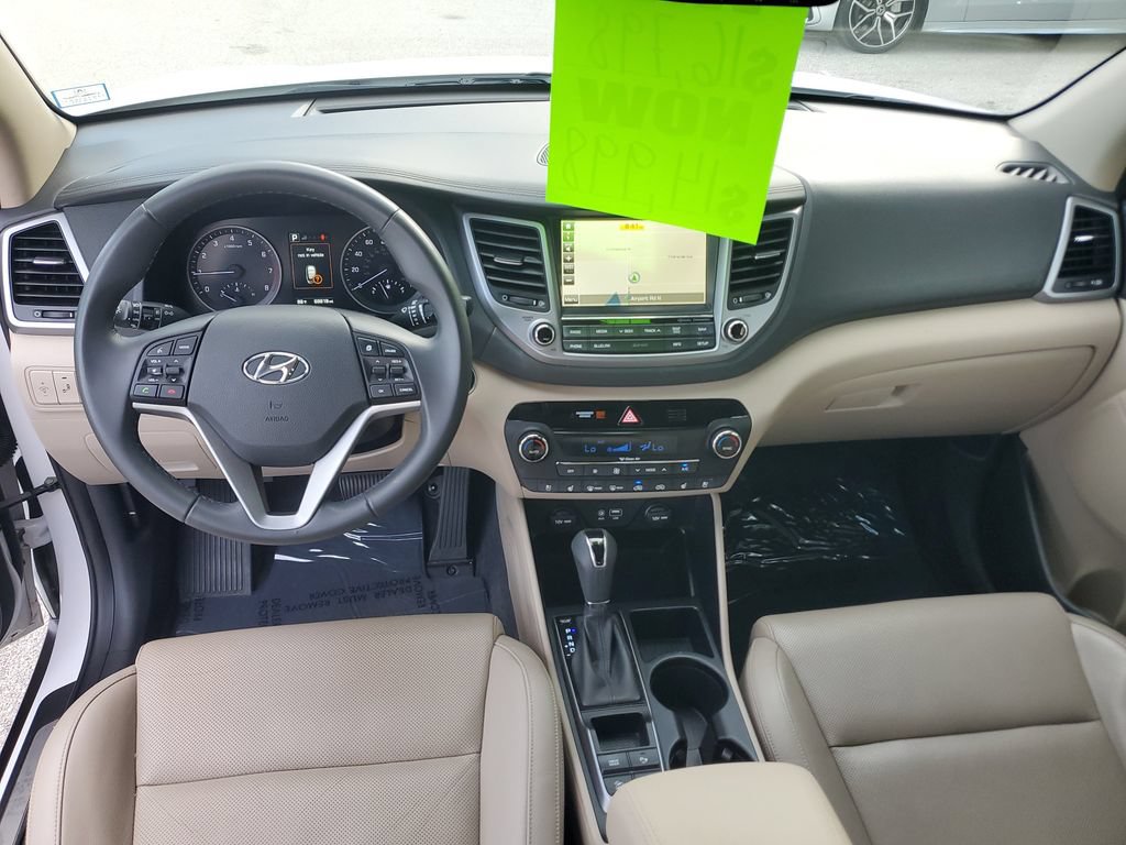 Used 2016 Hyundai Tucson Limited w/ Option Group 03 FWD image 10