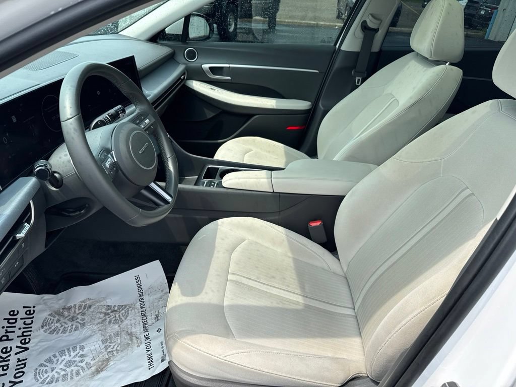 Used 2025 Hyundai Sonata SEL FWD image 23