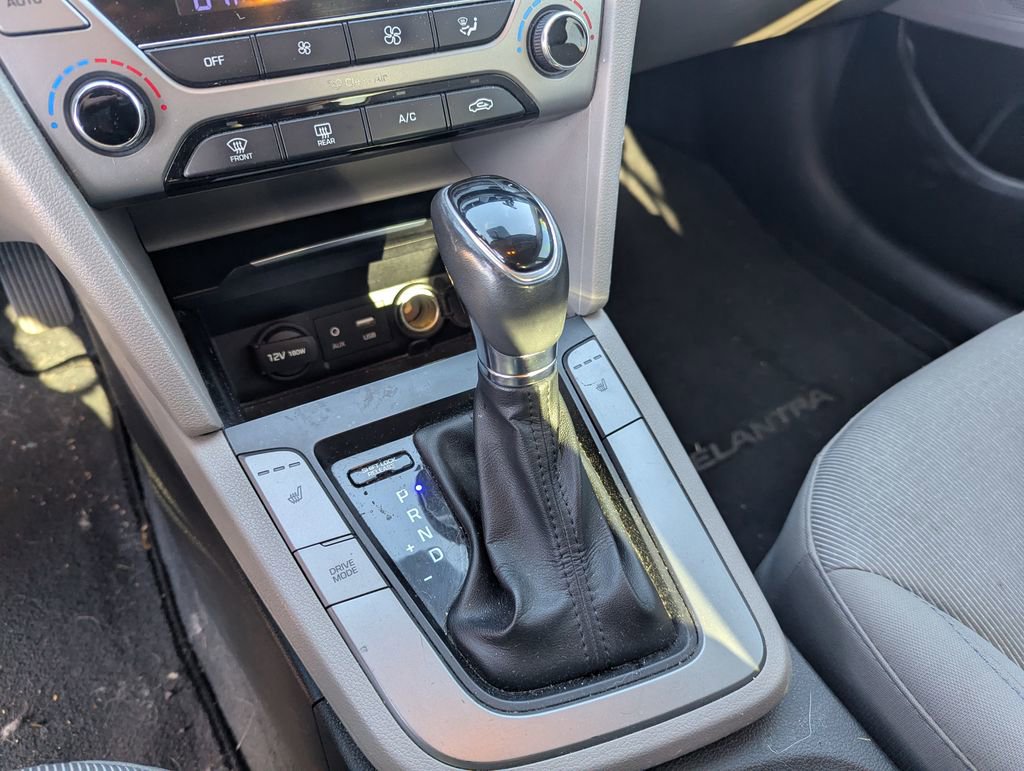 Used 2017 Hyundai Elantra SE w/ SE A/T Tech Package 03 image 14