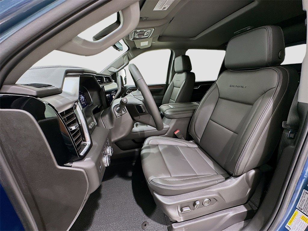 New 2025 GMC Sierra 2500 Denali w/ Denali Reserve Package image 22