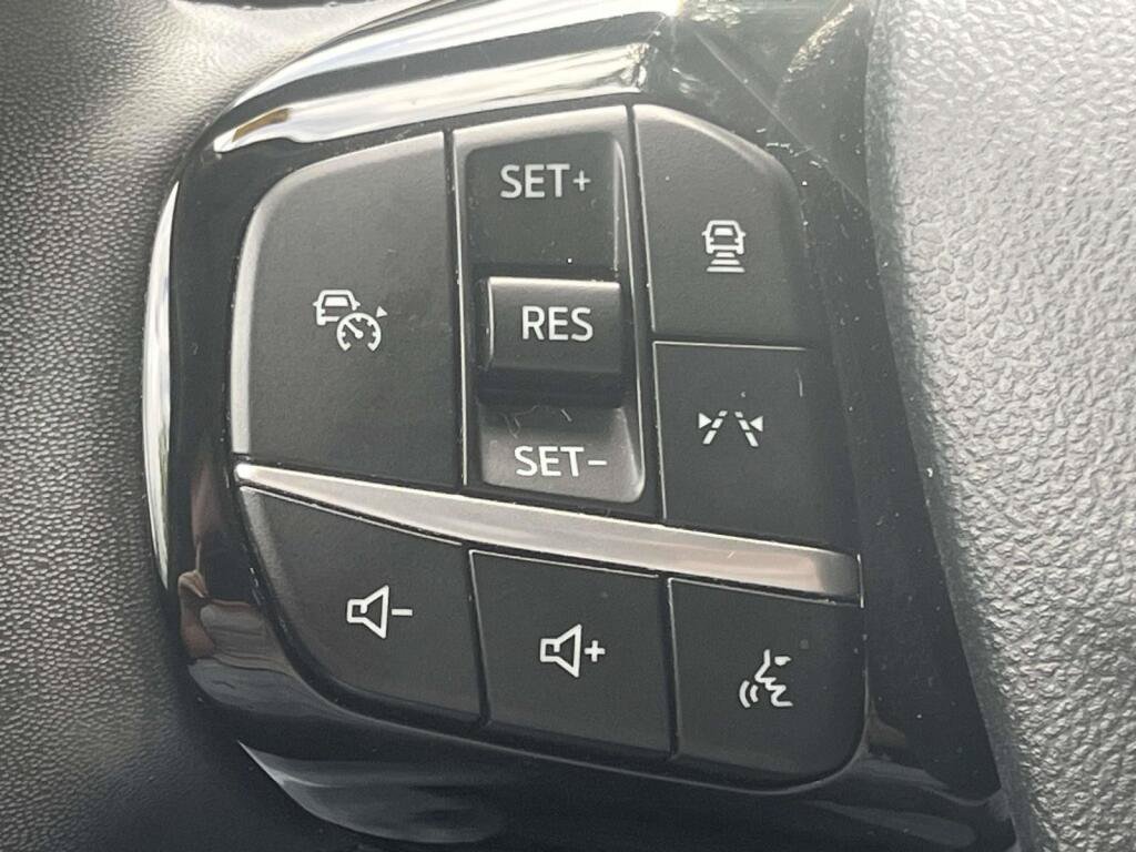 Used 2023 Ford Escape Active w/ Tech Pack #2 FWD image 36