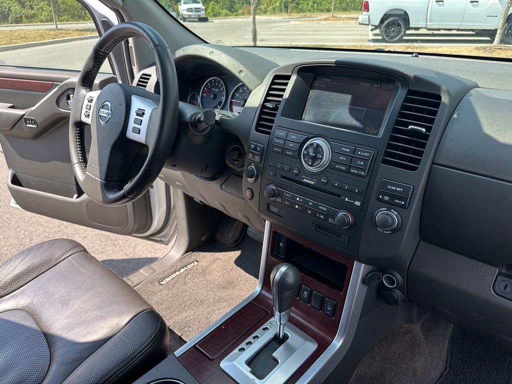 Used 2012 Nissan Pathfinder LE RWD image 36