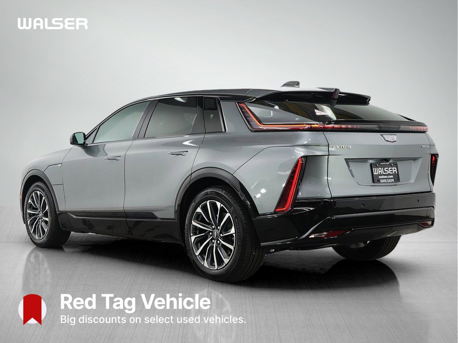 Used 2024 Cadillac Lyriq Sport image 3