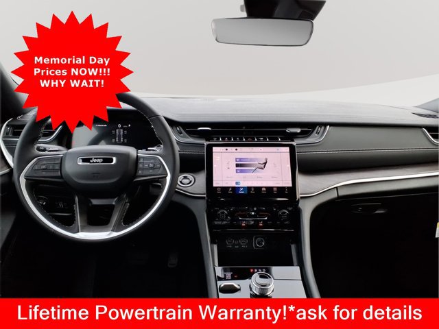 New 2025 Jeep Grand Cherokee L Limited AWD/4WD image 12