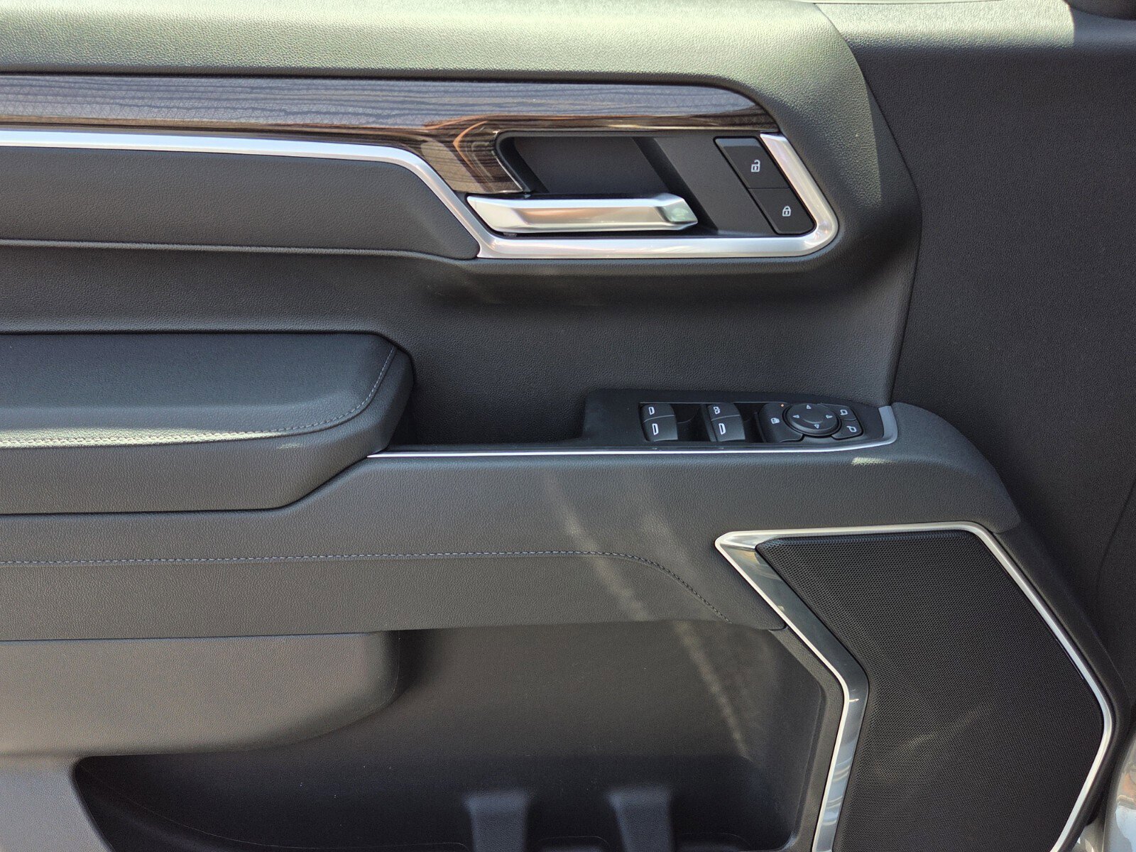 New 2026 Chevrolet Silverado 1500 LT w/ All Star Edition Plus AWD/4WD image 11