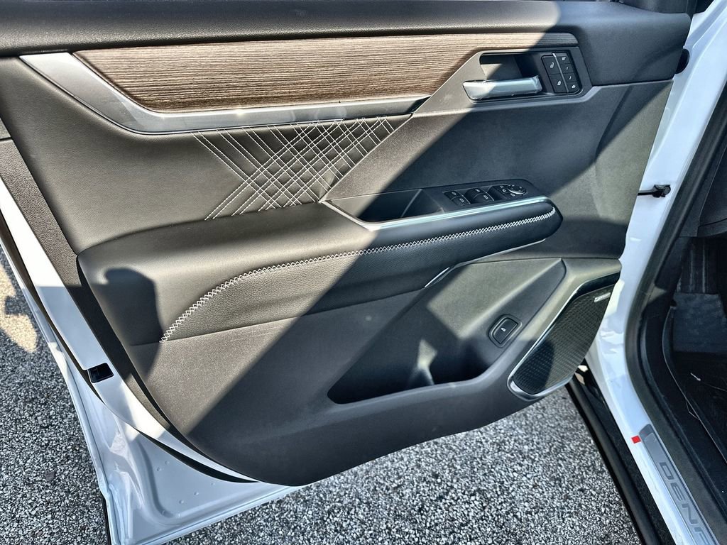 New 2026 GMC Acadia Denali w/ Super Cruise Package image 21