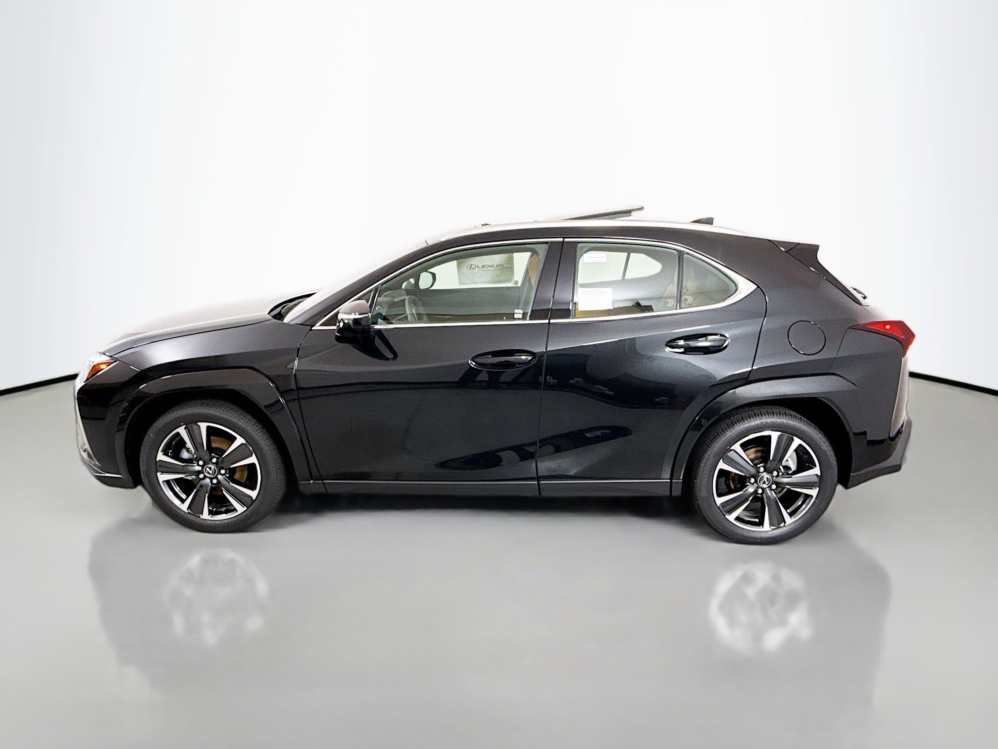 New 2026 Lexus UX 300h AWD w/ Accessory Package (2T) image 4