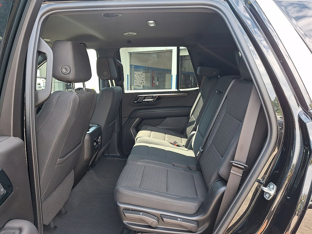 Certified 2025 Chevrolet Tahoe LS AWD/4WD image 19