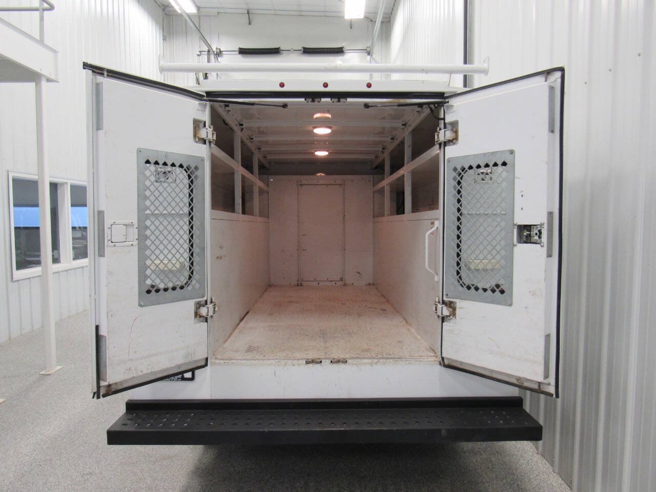 Used 2016 RAM ProMaster 2500 w/ Premium Appearance Group FWD image 15