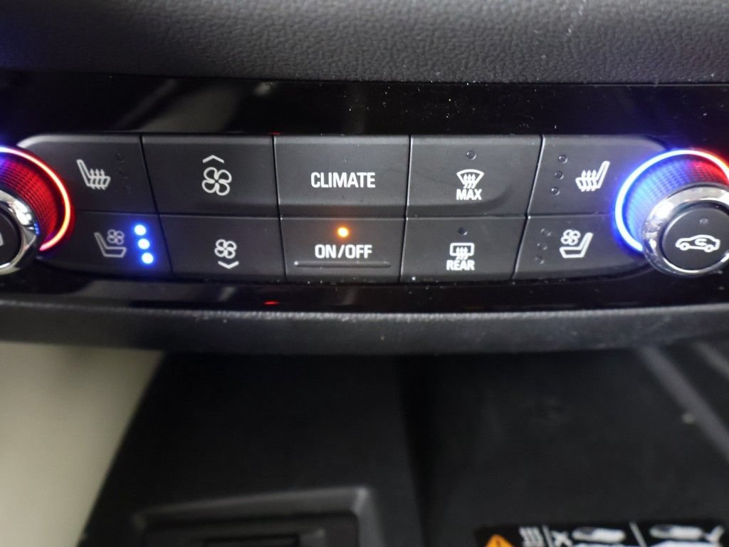 Used 2023 Buick Enclave Avenir w/ Avenir Technology Package AWD/4WD image 56