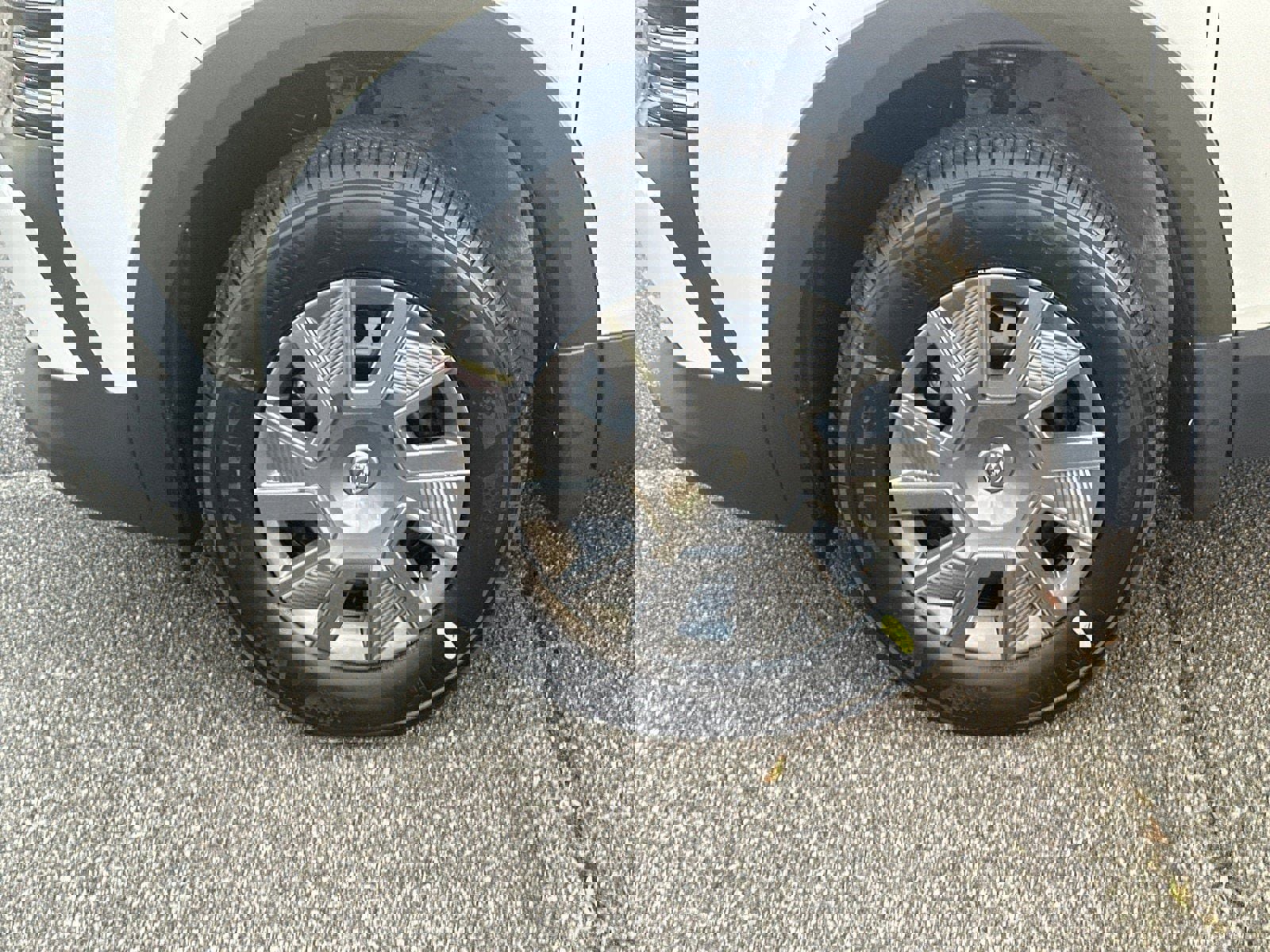 New 2026 Nissan Kicks S image 11