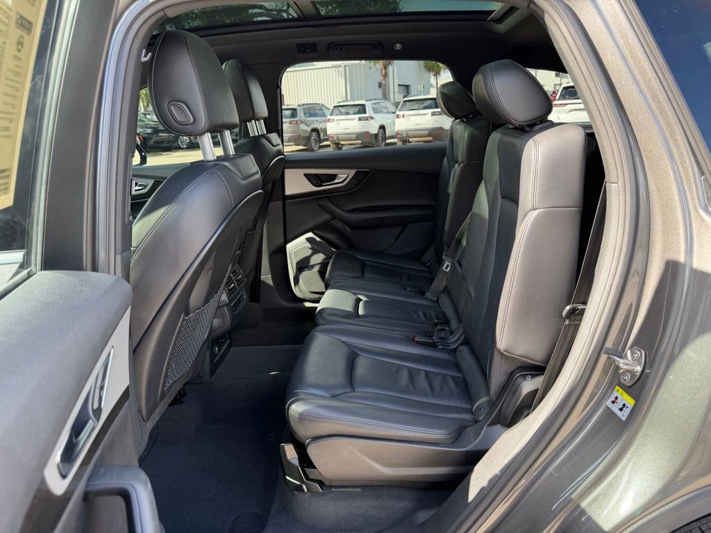 Used 2019 Audi Q7 2.0T Premium Plus w/ Premium Plus Package AWD/4WD image 29