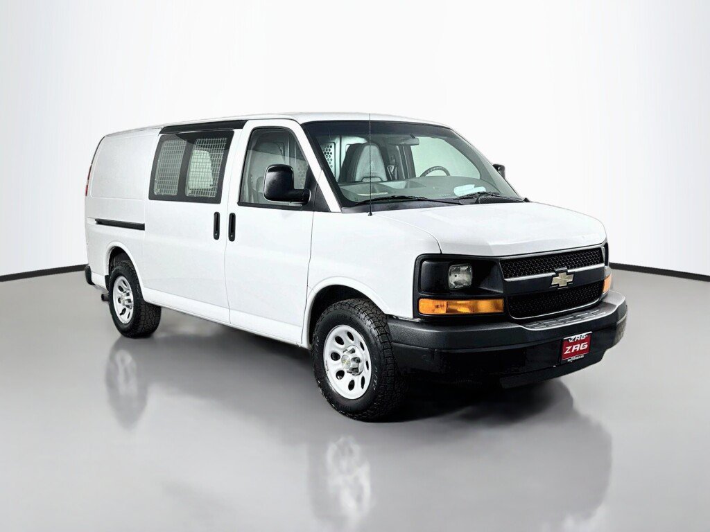Used 2013 Chevrolet Express 1500 RWD image 7