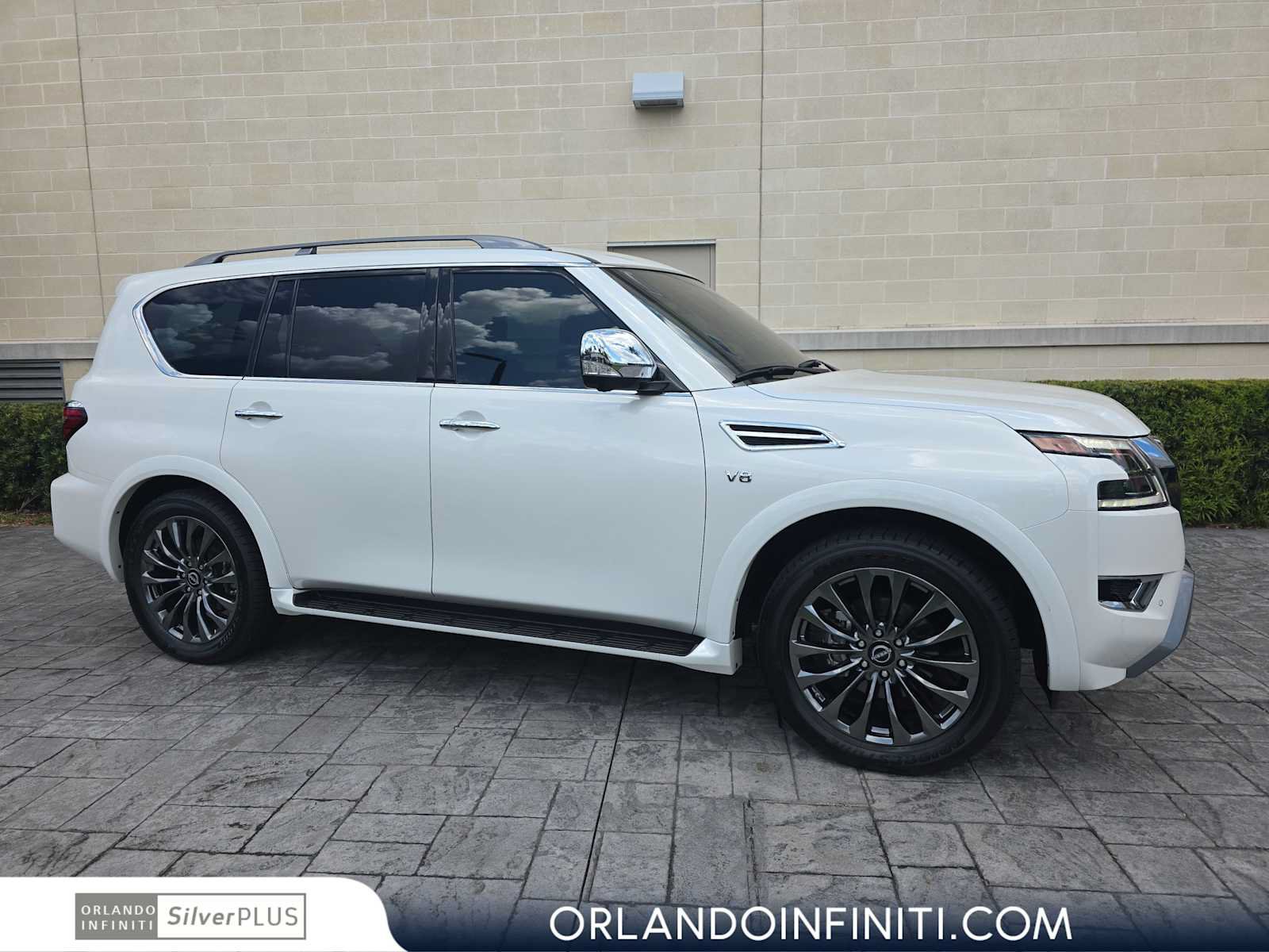 Used 2021 Nissan Armada Platinum w/ Captain's Chairs Package RWD video 1