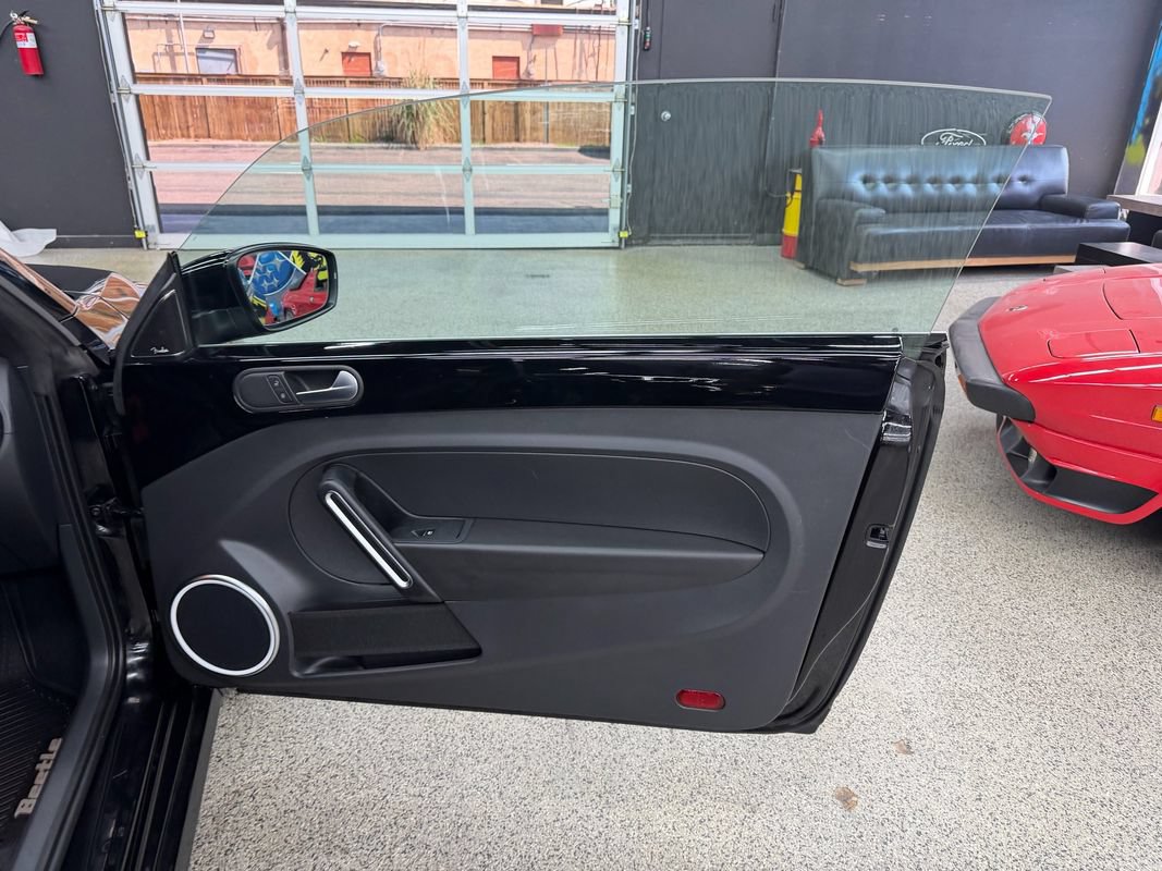 Used 2014 Volkswagen Beetle 1.8T FWD image 20