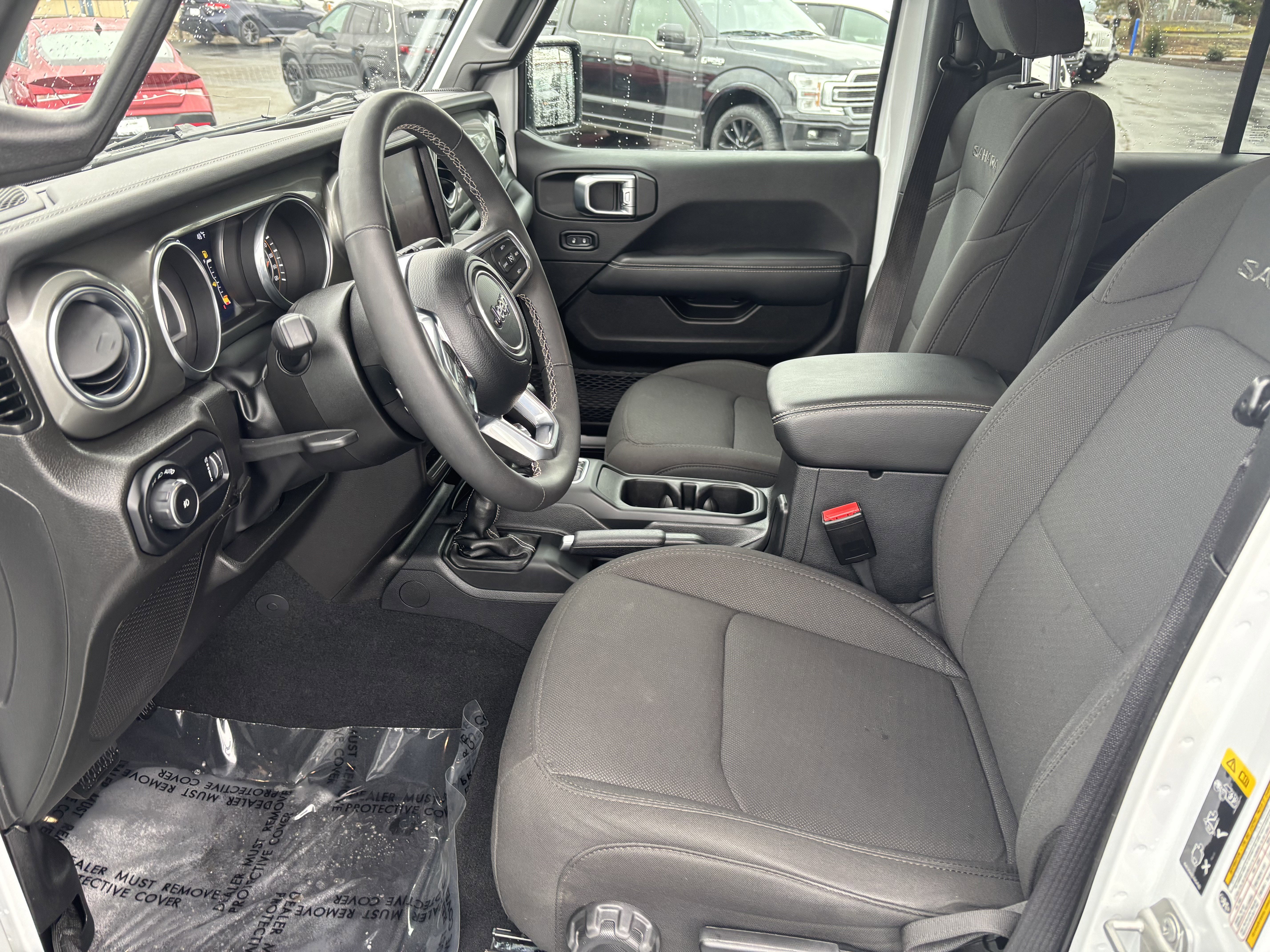 Used 2023 Jeep Wrangler Sahara w/ Cold Weather Group image 12