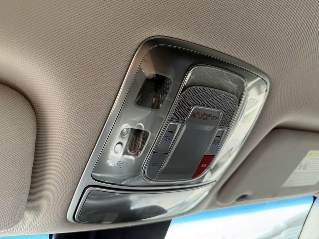 Certified 2025 Genesis GV70 2.5T image 29