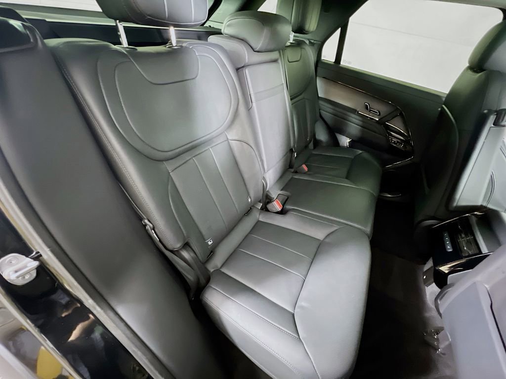 Used 2023 Land Rover Range Rover Sport SE AWD/4WD image 29