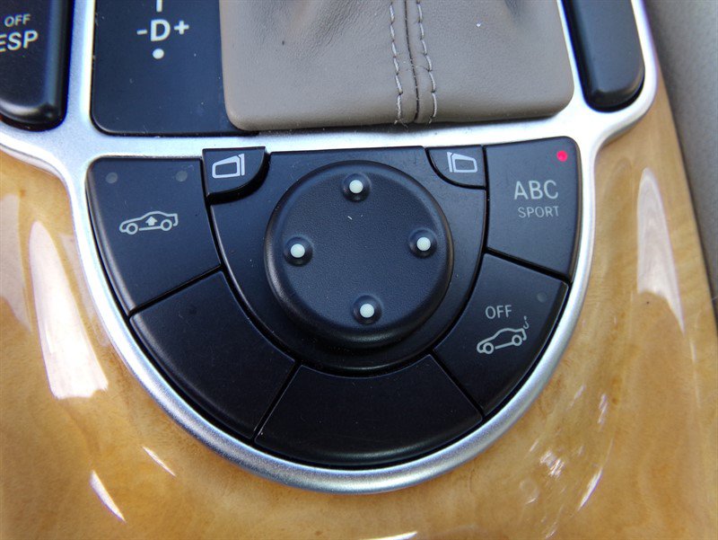 Used 2007 Mercedes-Benz SL 550 image 26