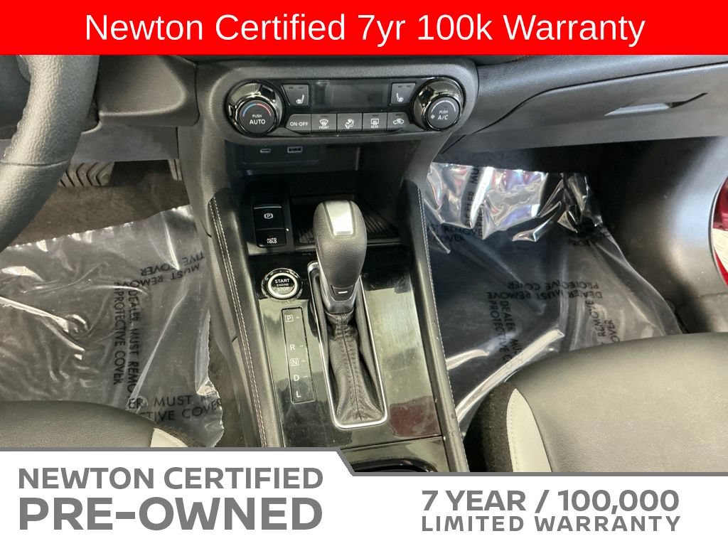 Used 2022 Nissan Kicks SR w/ Premium Package FWD image 14